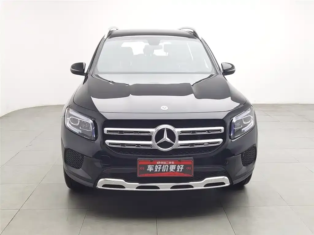 Mercedes-Benz GLB — фото 10