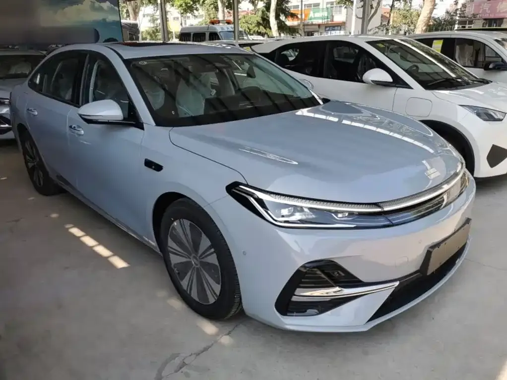Geely Galaxy A7 EM — фото 8