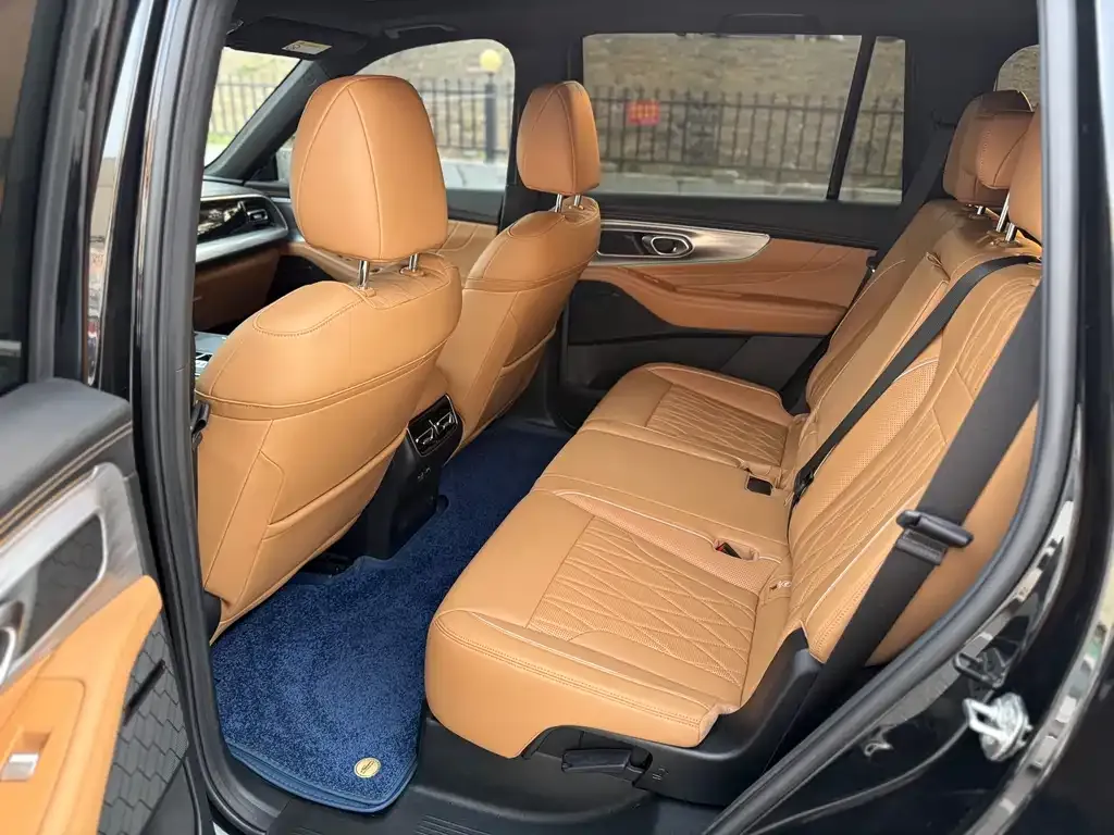 GAC Motor Trumpchi GS8 — фото 2