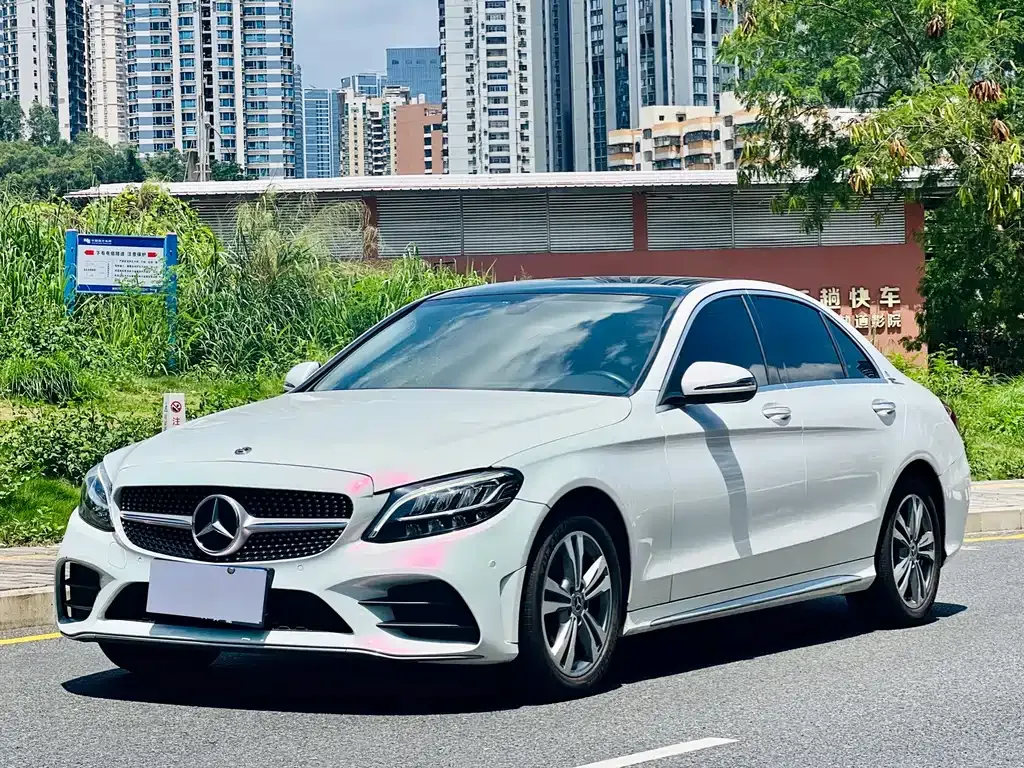 Mercedes-Benz C-Class — фото 1