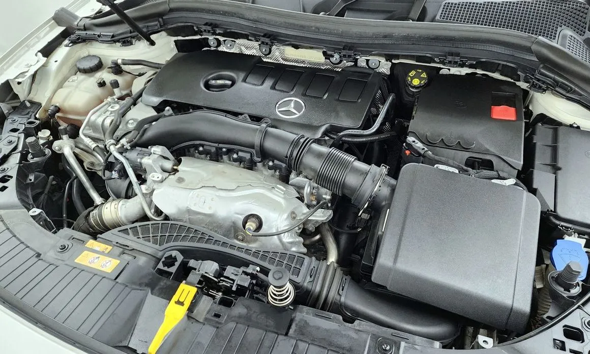Mercedes-Benz GLA-Class — фото 10