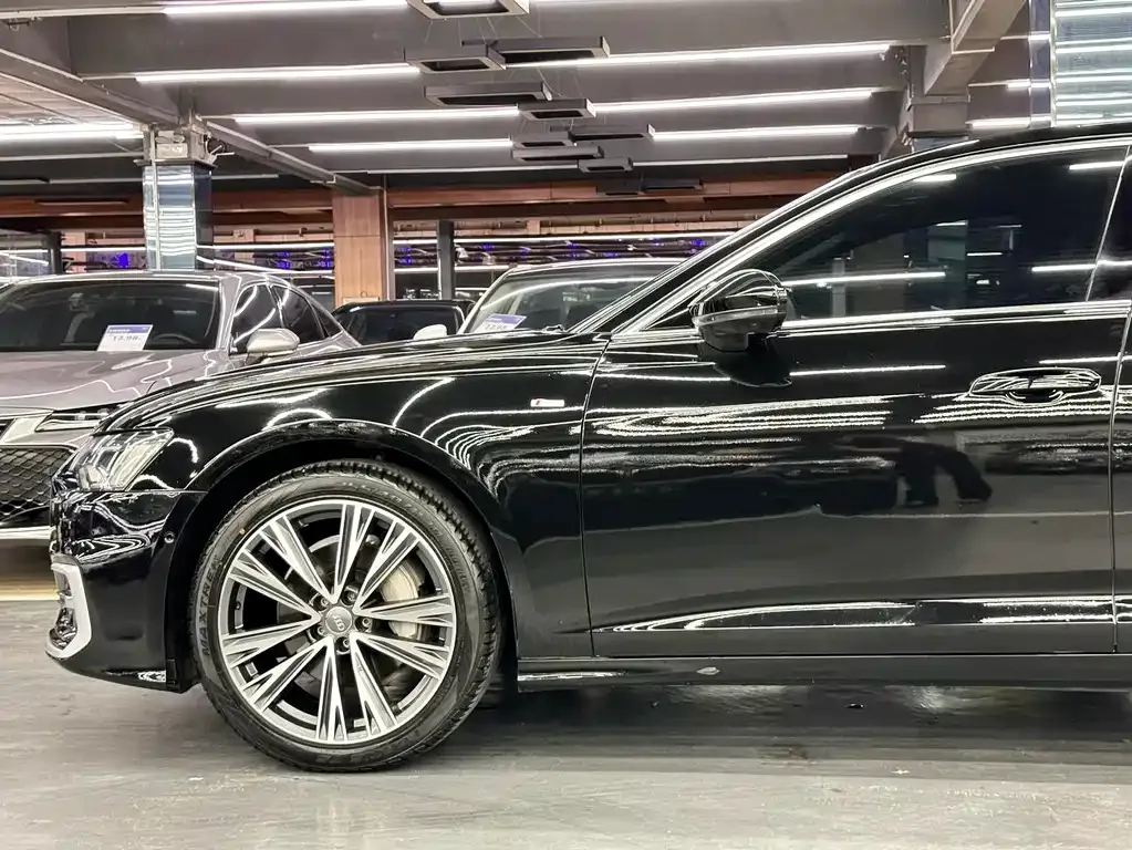 Audi A6L — фото 6