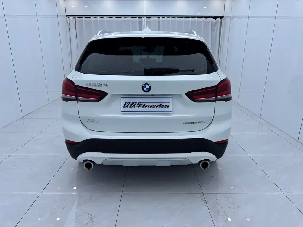 BMW X1 — фото 3