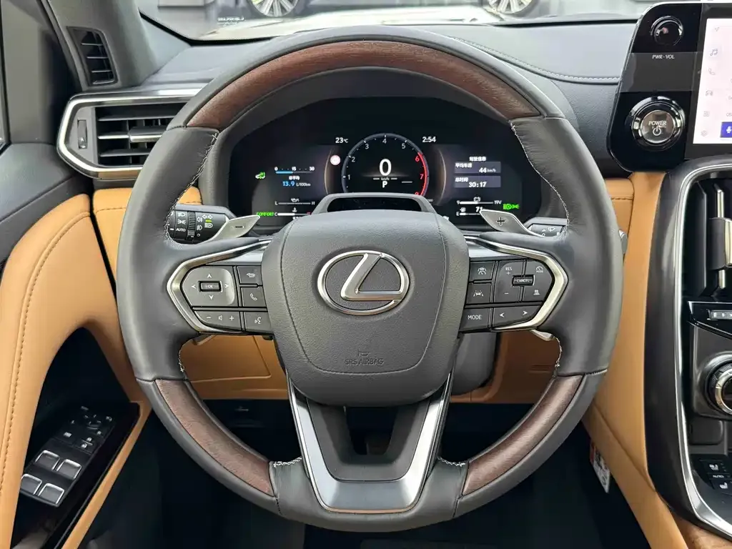 Lexus LX — фото 6