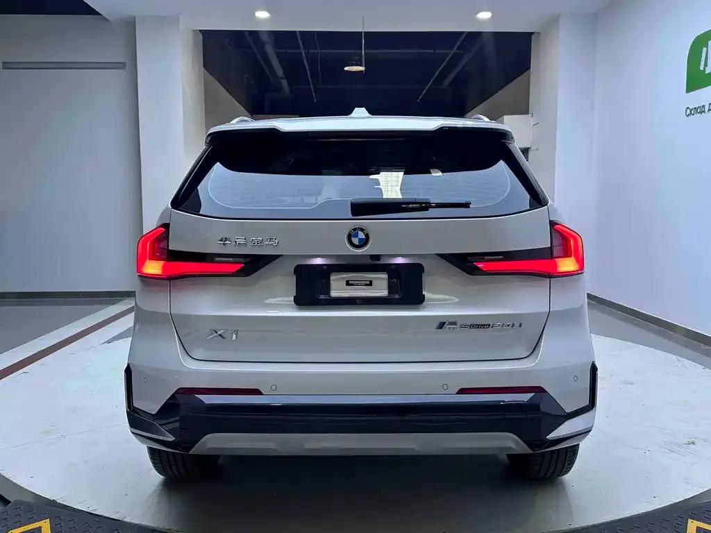 BMW X1 — фото 4