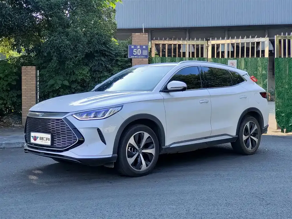 BYD PLUS New Energy — фото 1