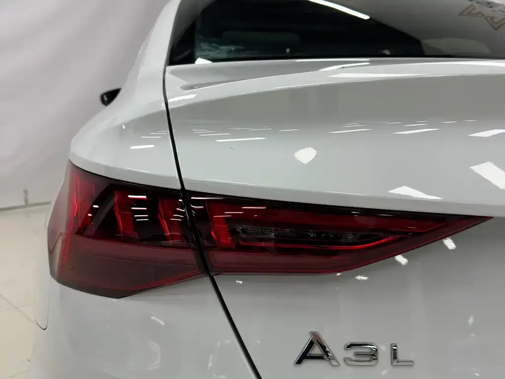 Audi A3 — фото 2