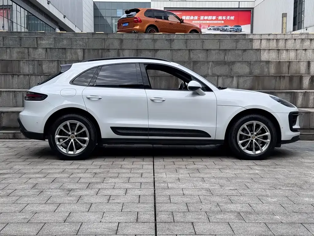 Porsche Macan — фото 8