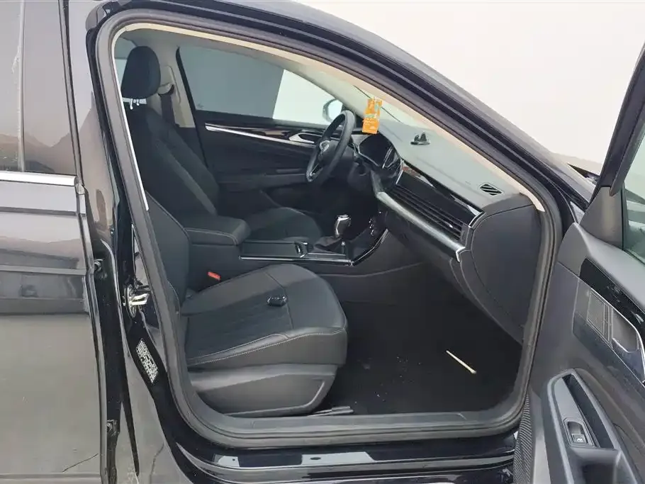 Volkswagen Passat — фото 4