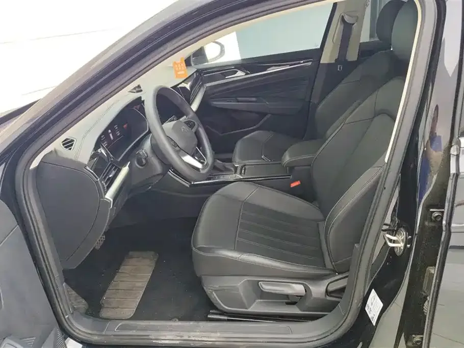 Volkswagen Passat — фото 6