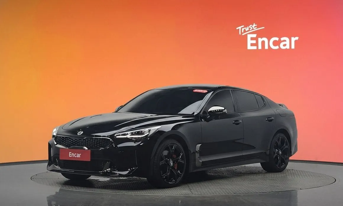 Kia Stinger — фото 1