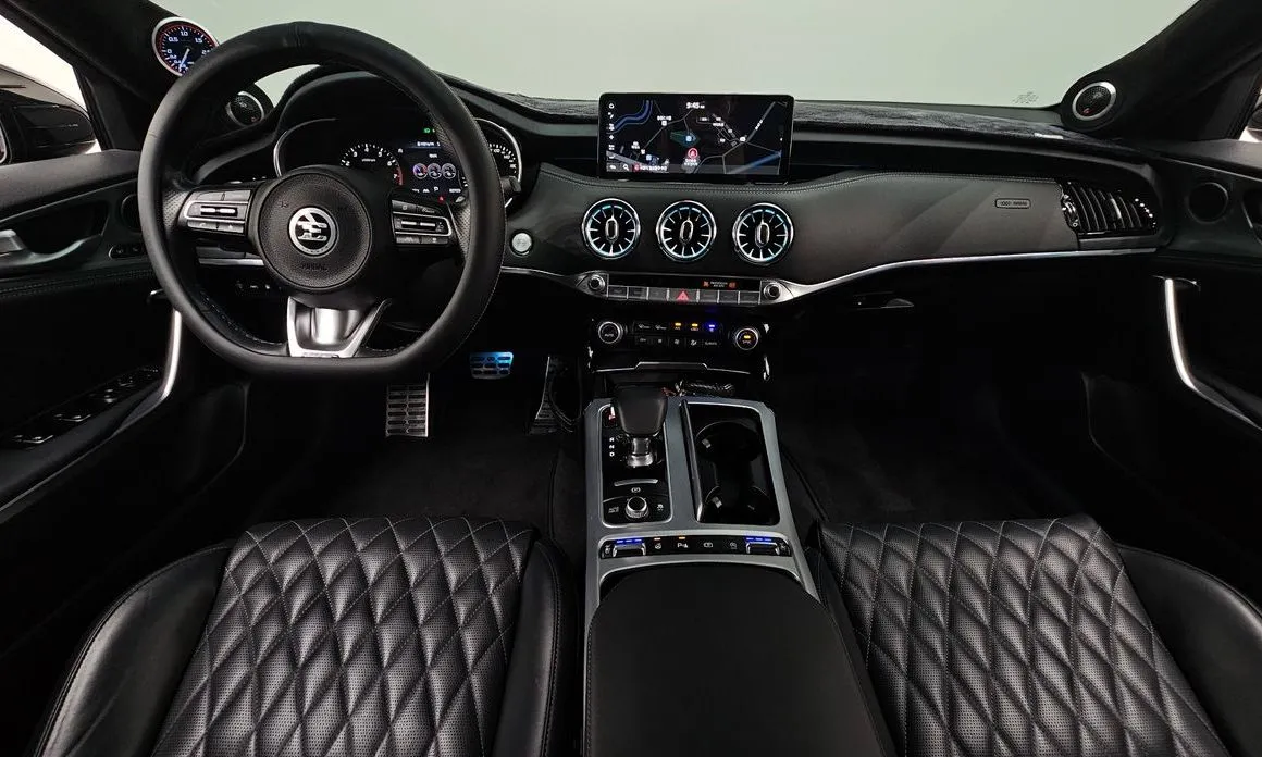 Kia Stinger — фото 10