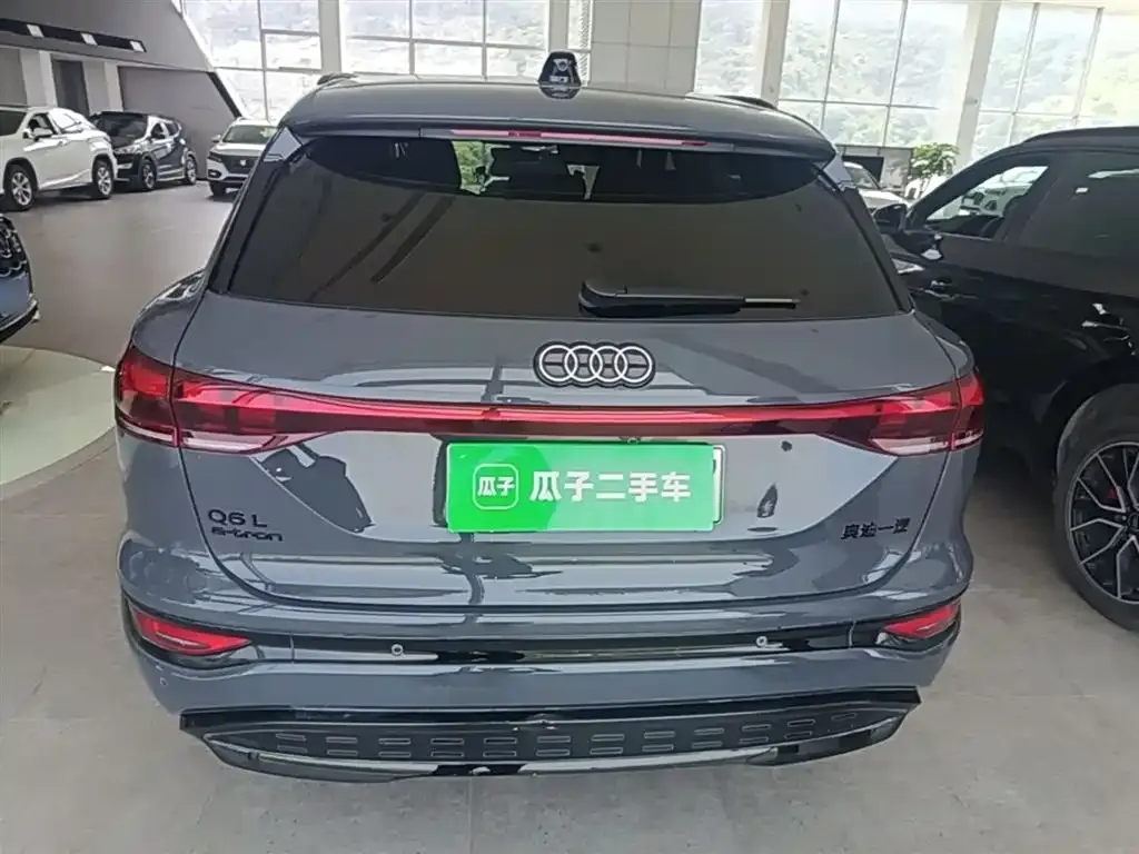 Audi Q6L e-tron — фото 4