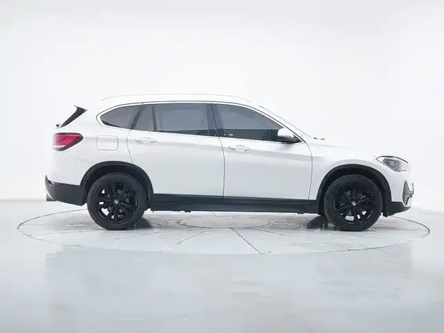 BMW X1 — фото 2