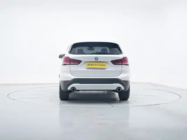 BMW X1 — фото 6