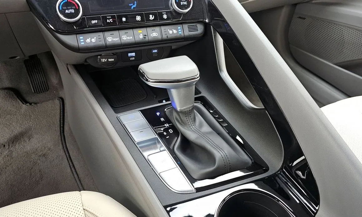 Hyundai AVANTE — фото 9