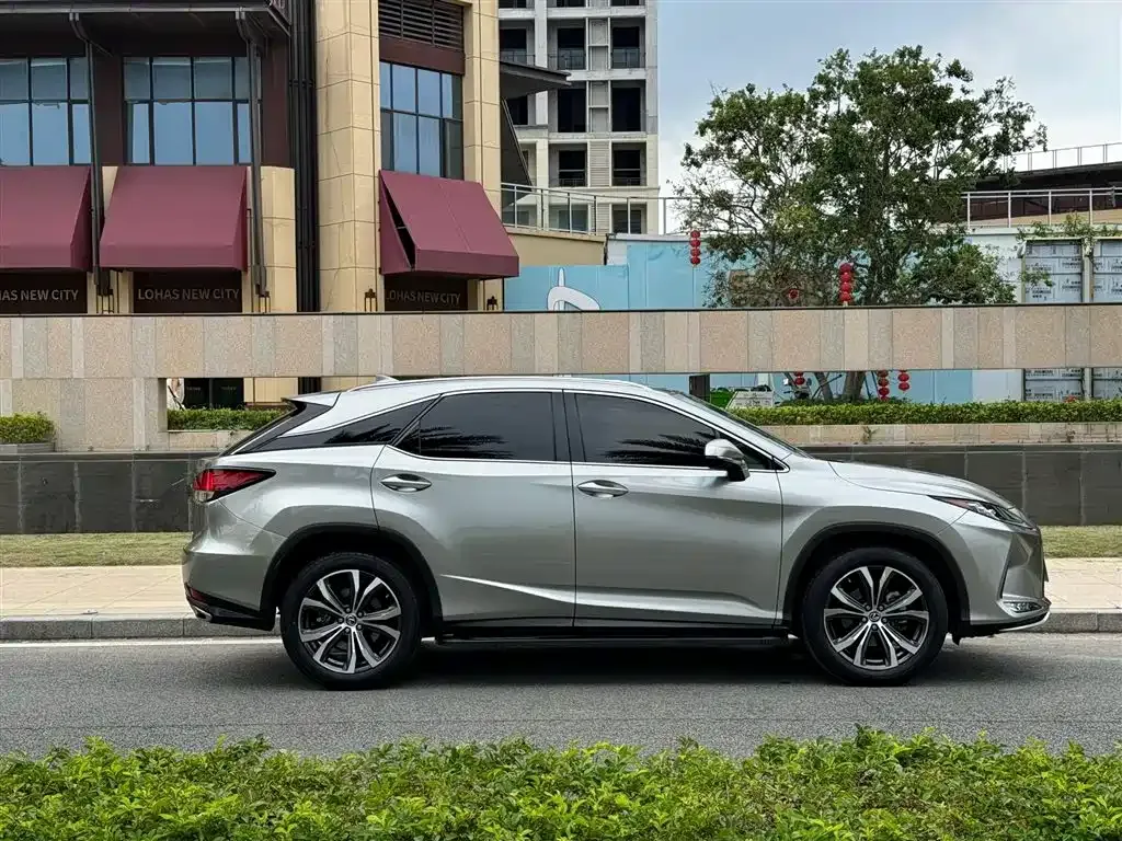 Lexus RX — фото 9