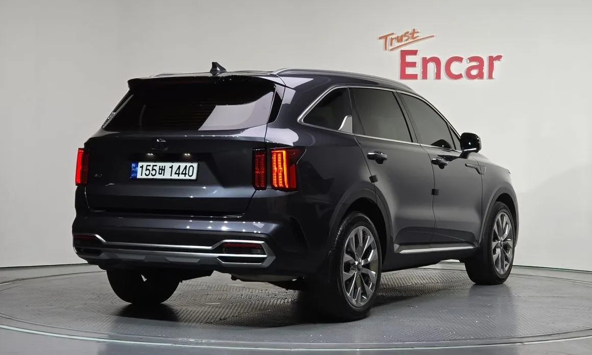 Kia Sorento — фото 8