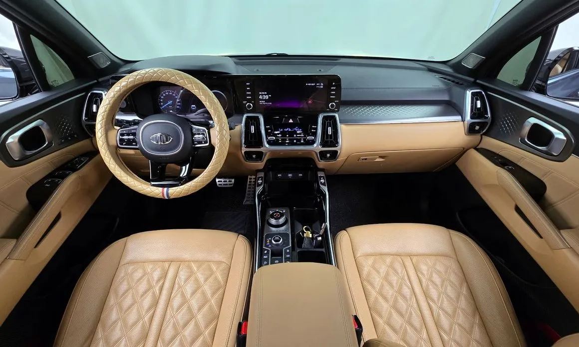 Kia Sorento — фото 7