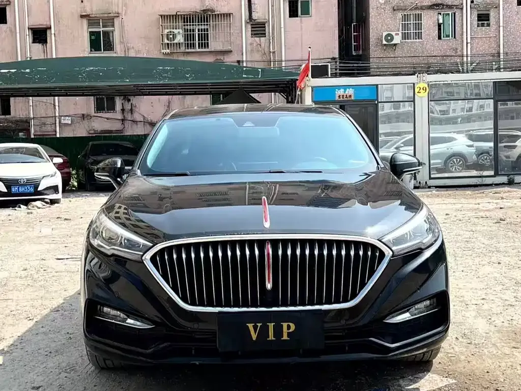 Hongqi H5 — фото 1