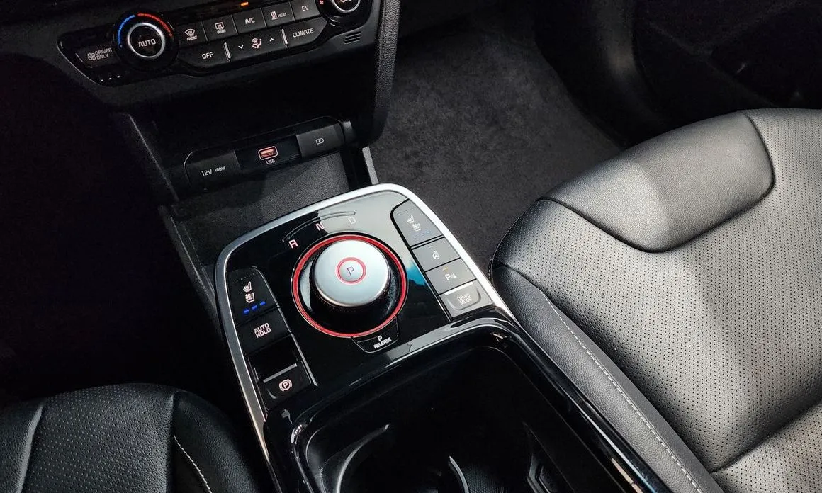 Kia Niro — фото 10