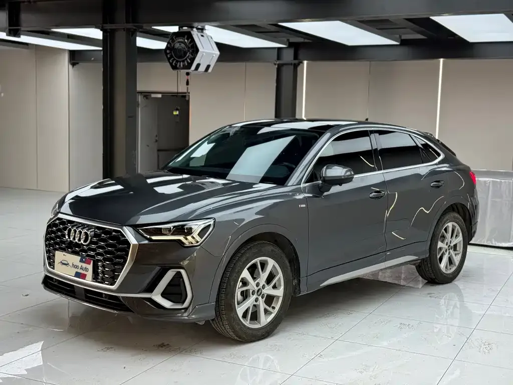 Audi Q3 Sportback — фото 1
