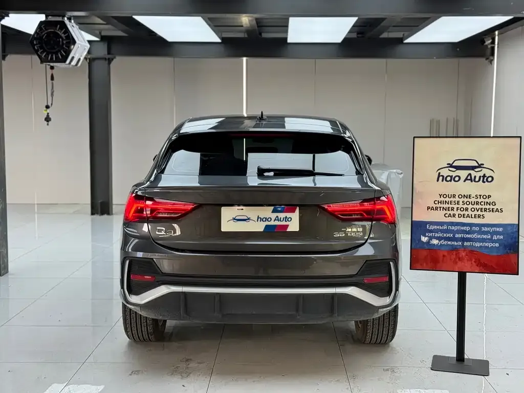 Audi Q3 Sportback — фото 10