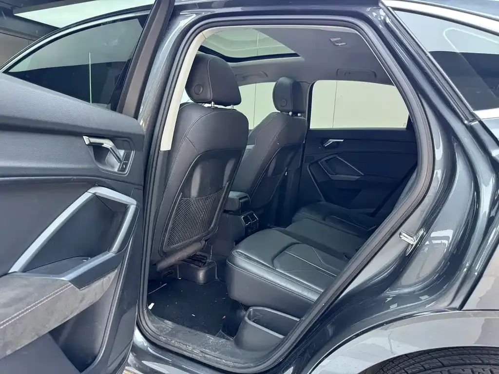 Audi Q3 Sportback — фото 5