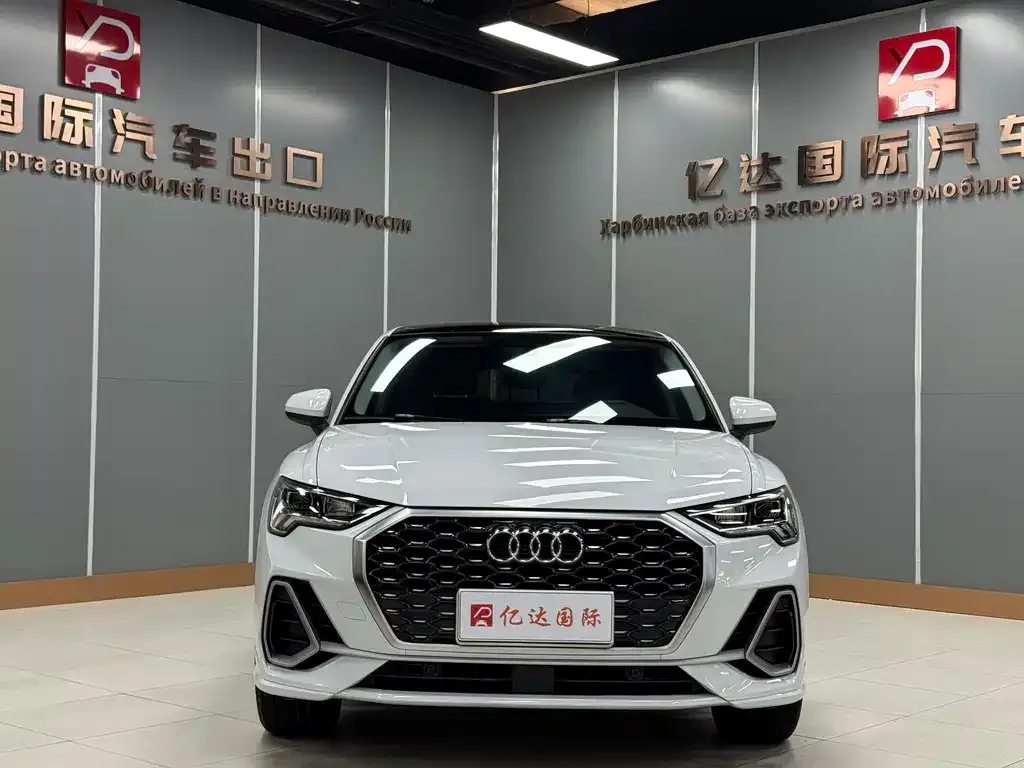 Audi Q3 Sportback — фото 6
