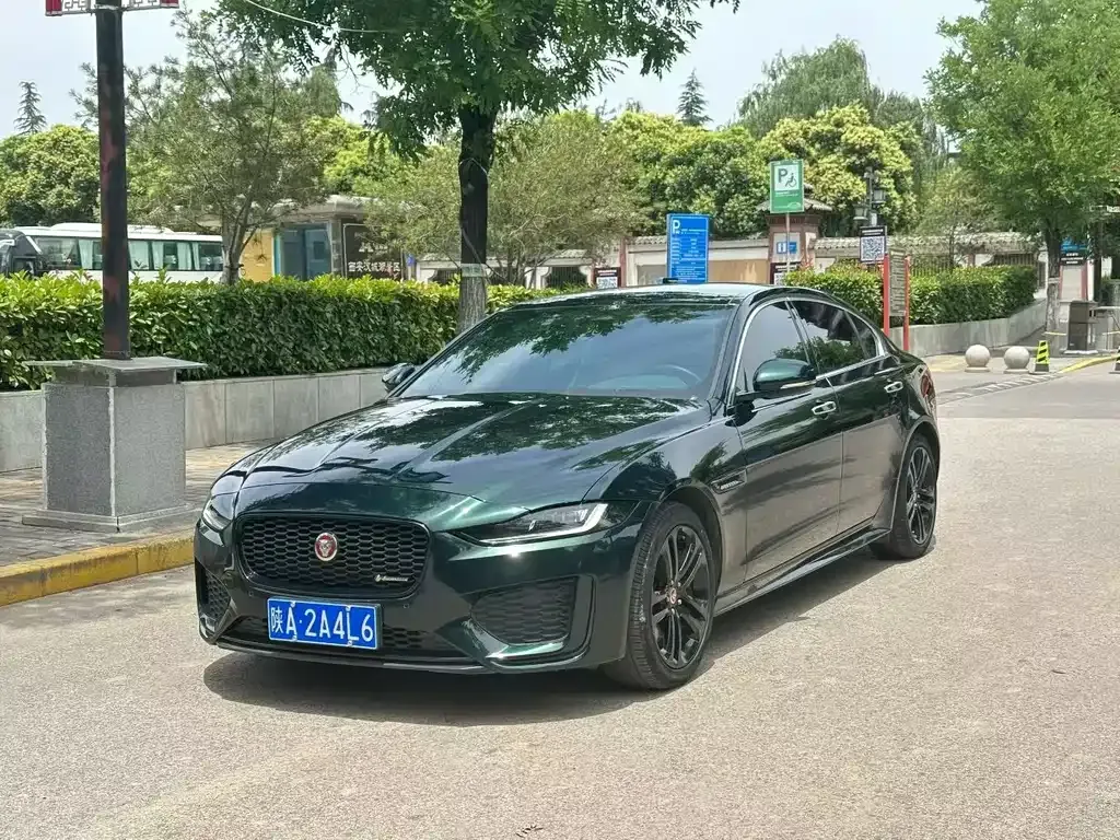 Jaguar XEL — фото 1