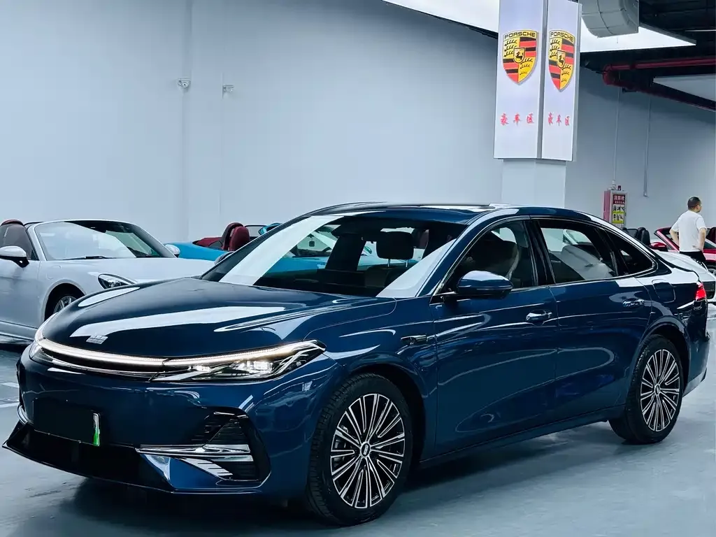 Geely Galaxy A7 EM — фото 1