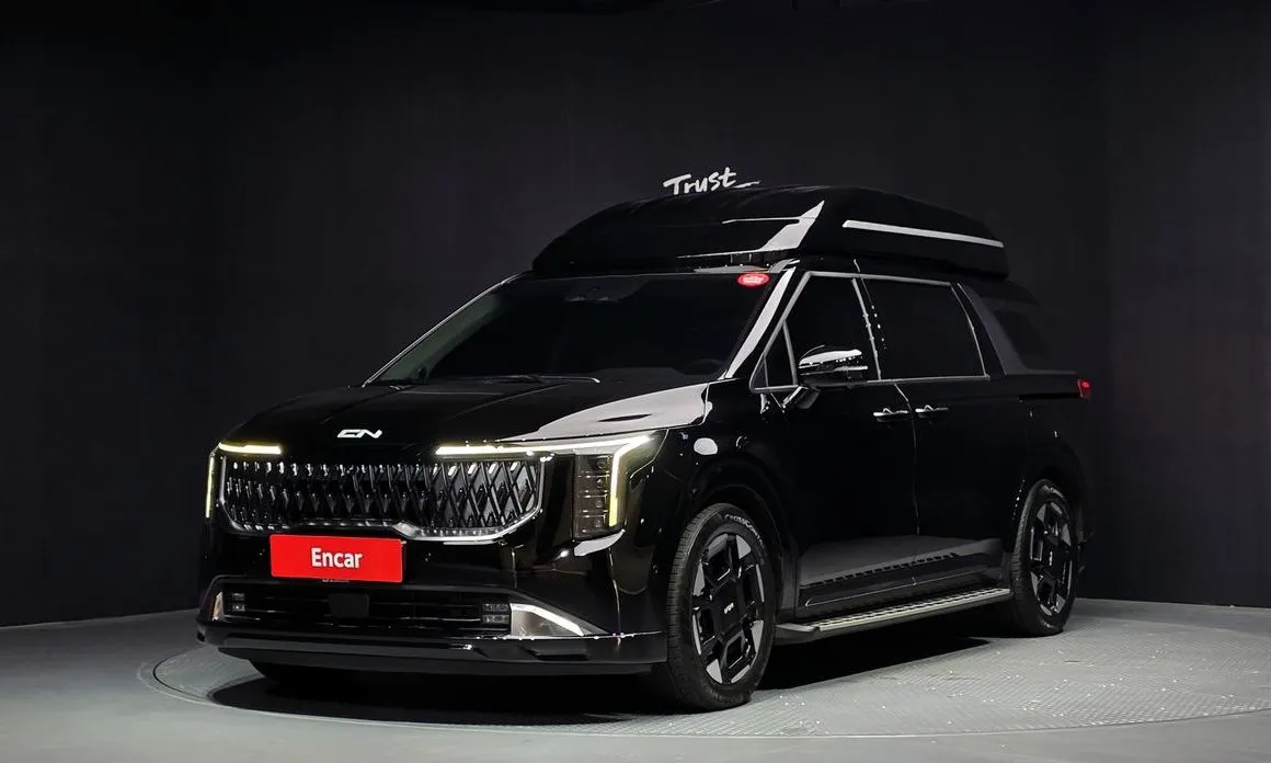 Kia Carnival — фото 1