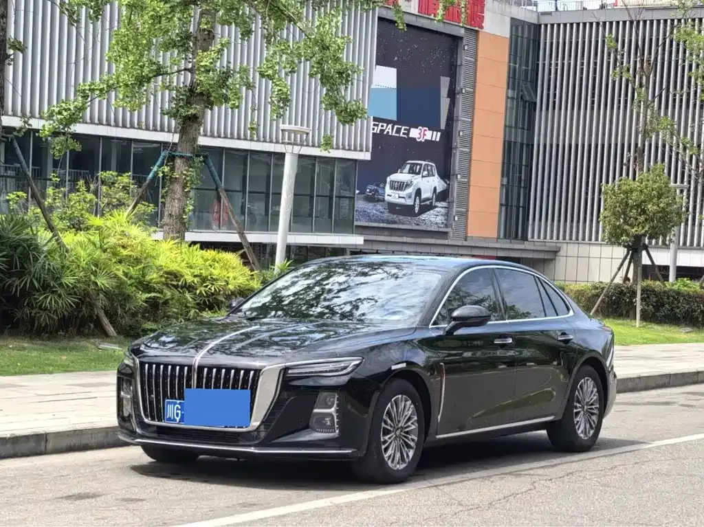 Hongqi H5 — фото 1