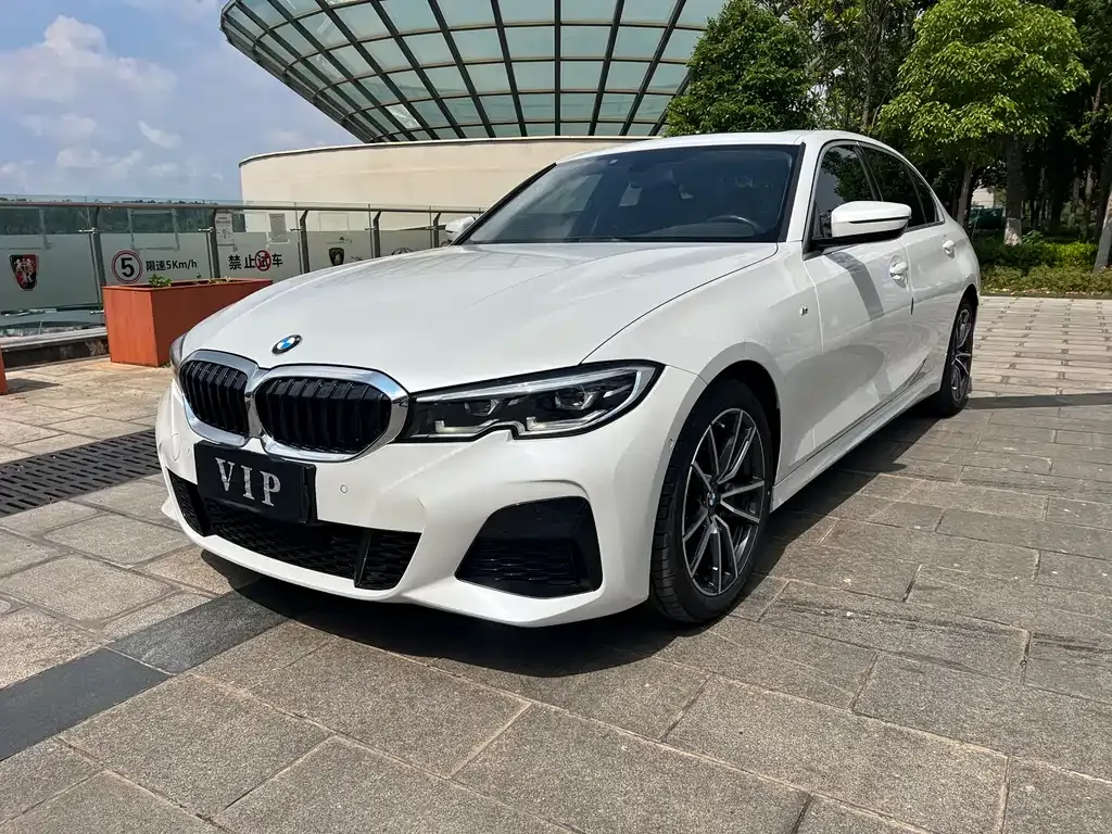 BMW 3 Series — фото 1