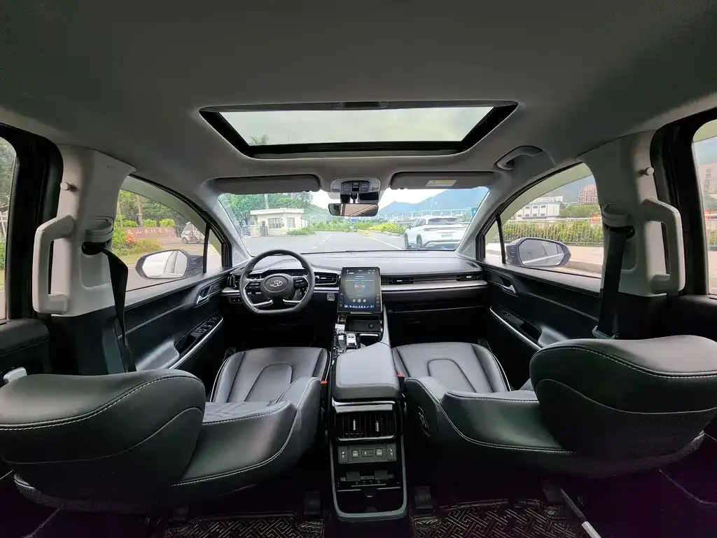 Hyundai Custo — фото 3