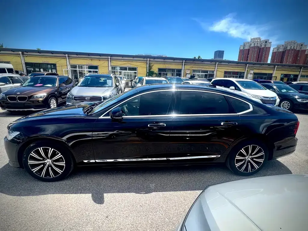Volvo S90 — фото 2