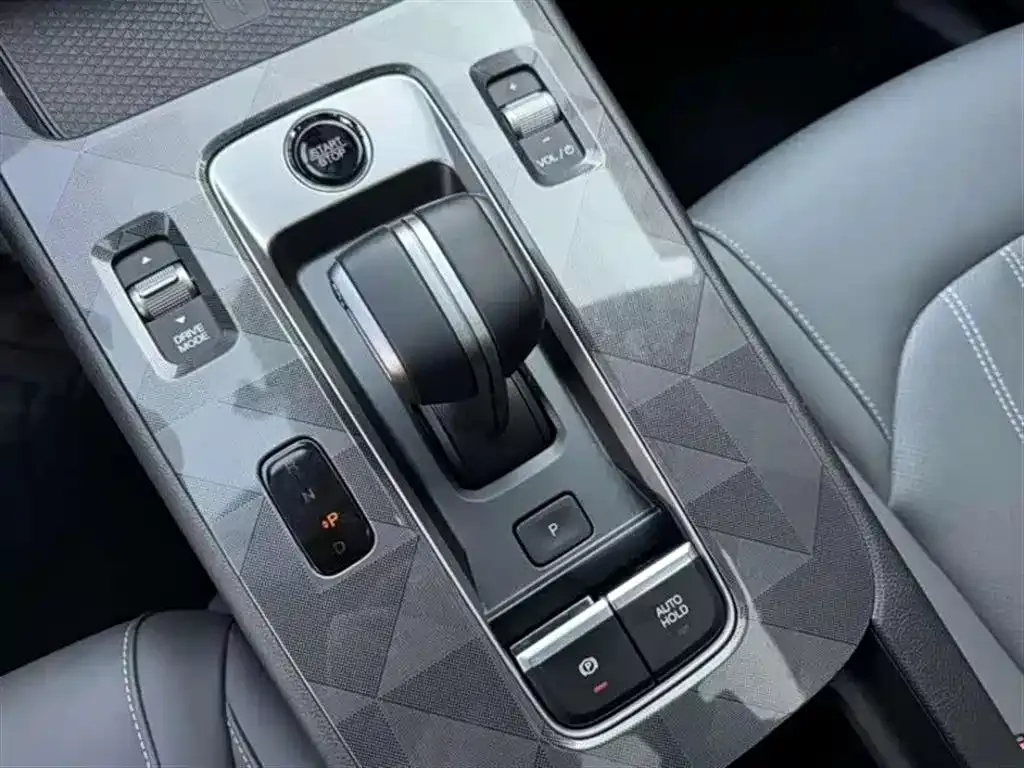 GAC Motor Shadow Leopard — фото 9