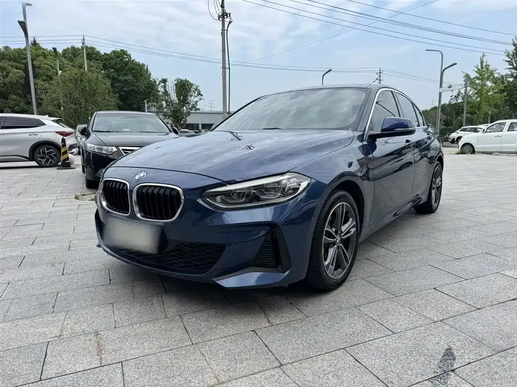 BMW 1 Series — фото 1