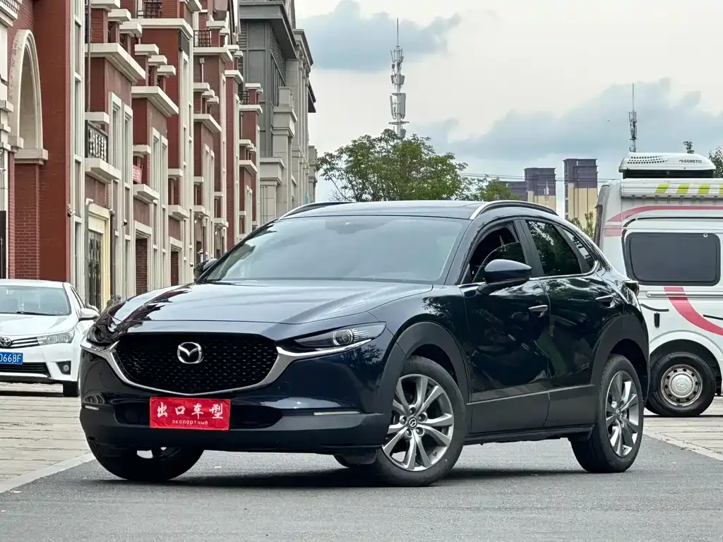 Mazda CX-30 — фото 1
