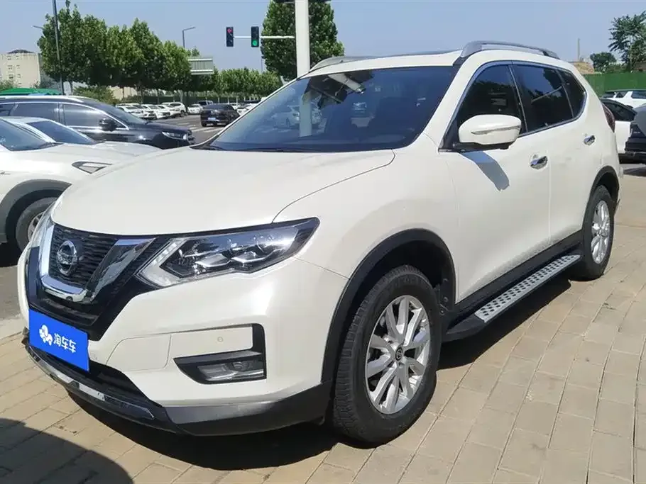 Nissan X-Trail — фото 1