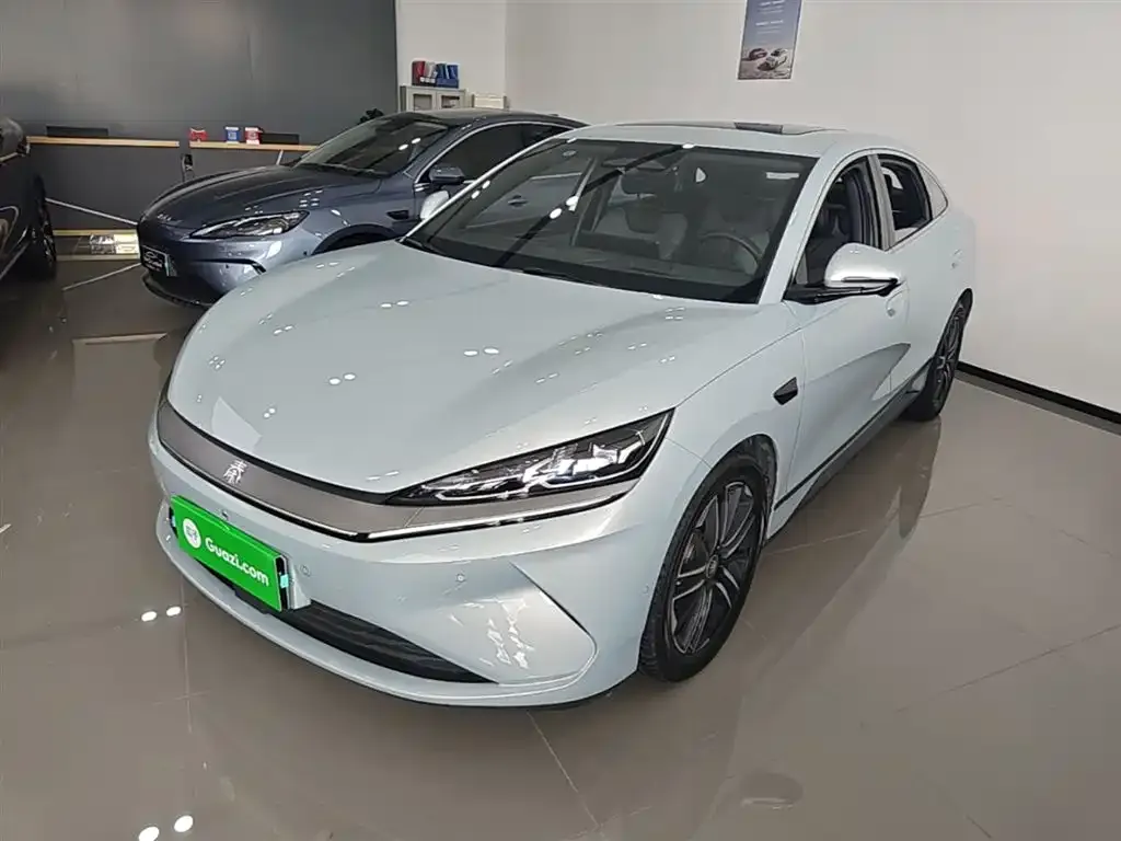 BYD Qin L — фото 1