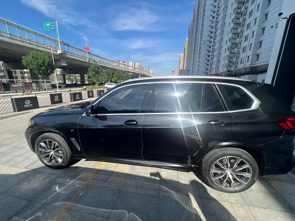 BMW X5 — фото 4