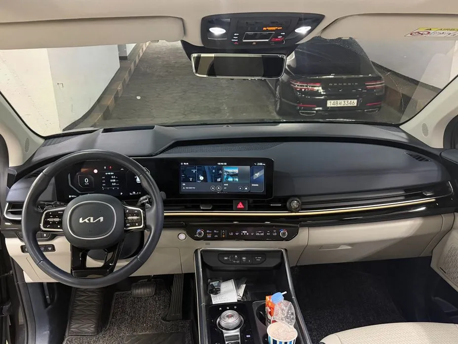 Kia Carnival — фото 9
