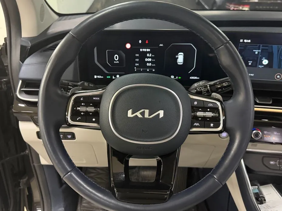 Kia Carnival — фото 4