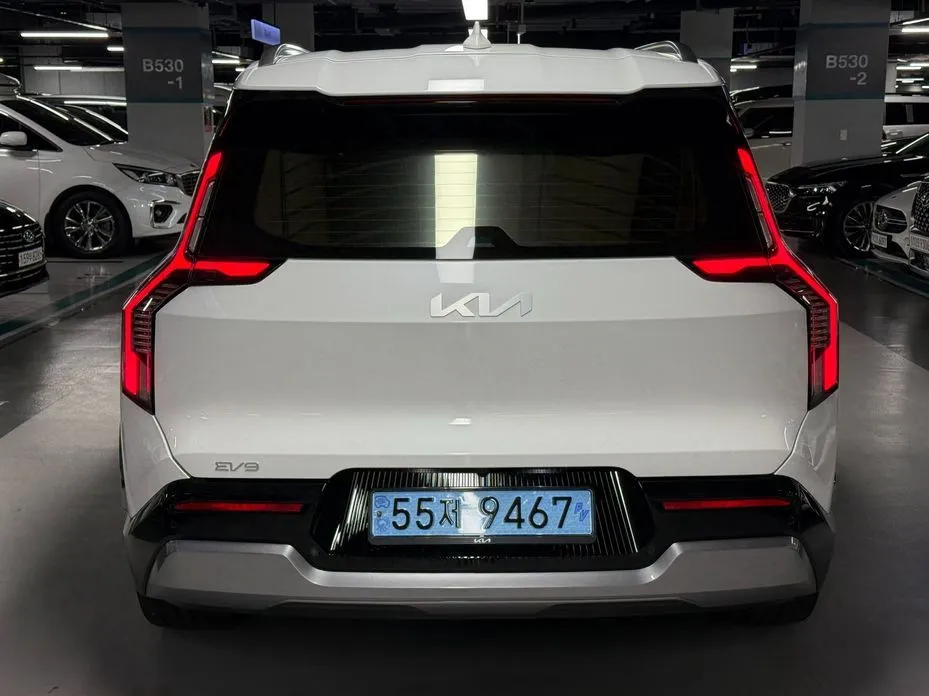 Kia EV9 — фото 2