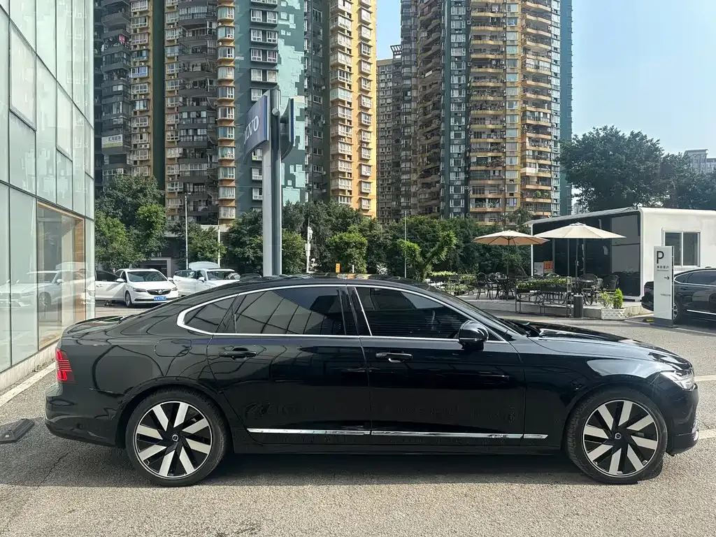 Volvo S90 PHEV — фото 4