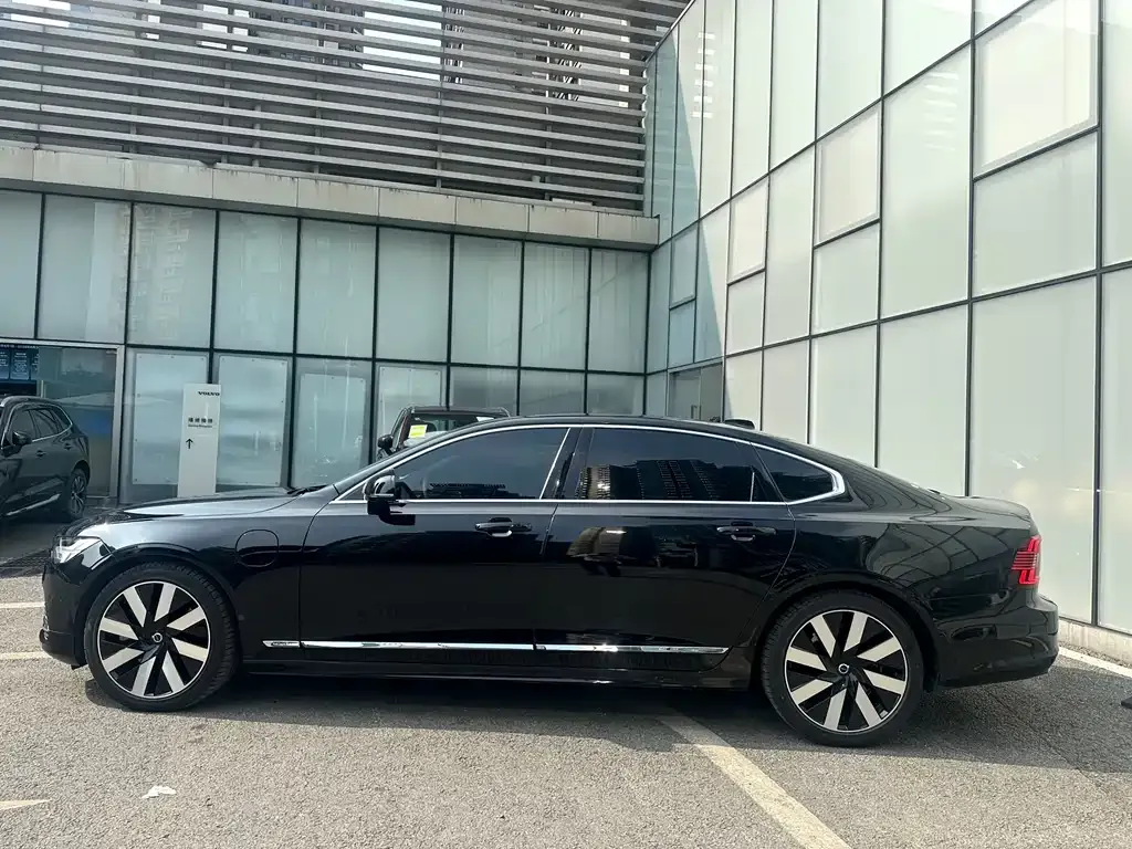 Volvo S90 PHEV — фото 10
