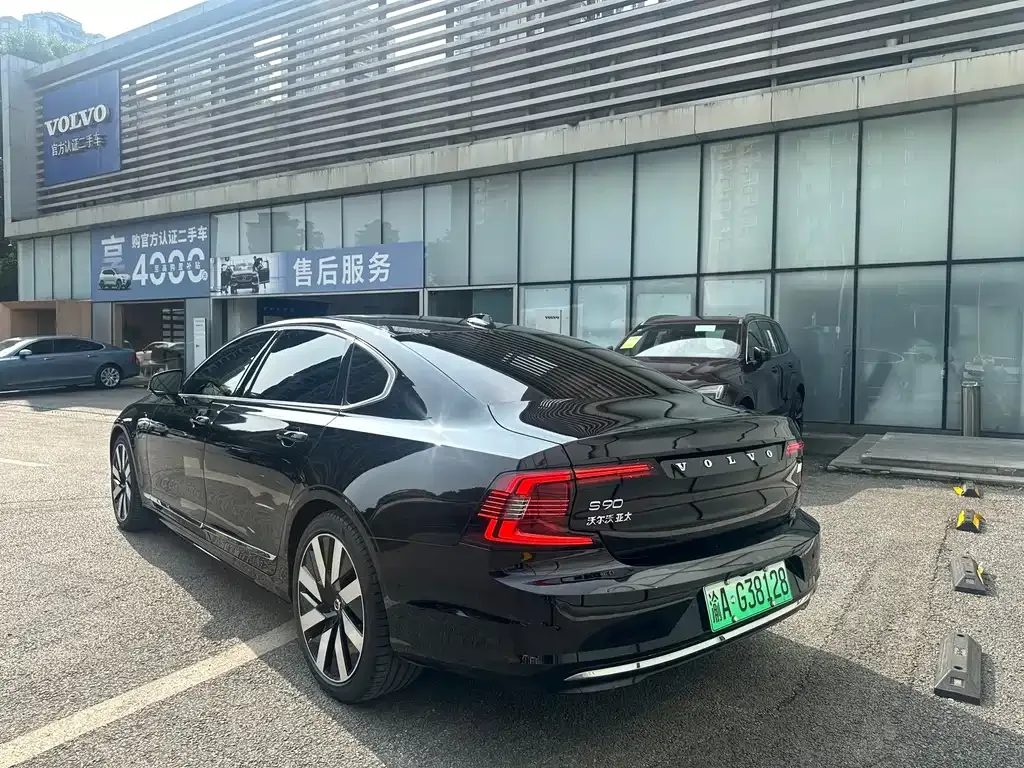 Volvo S90 PHEV — фото 9