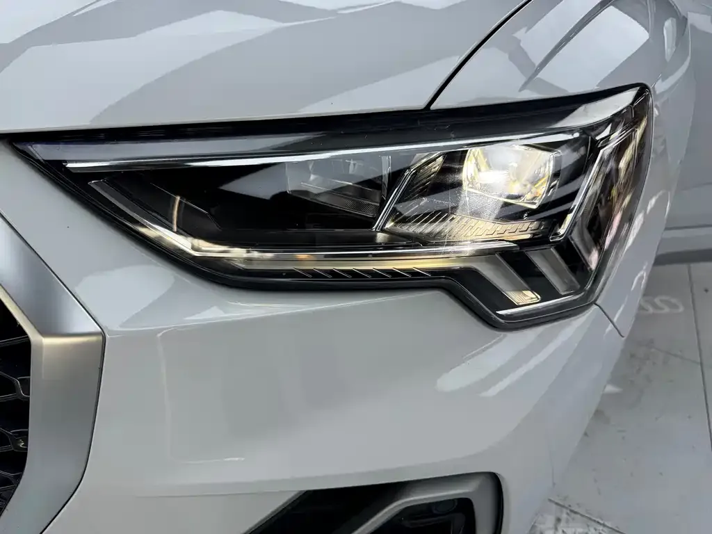 Audi Q3 Sportback — фото 7