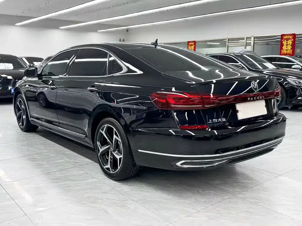 Volkswagen Passat — фото 2
